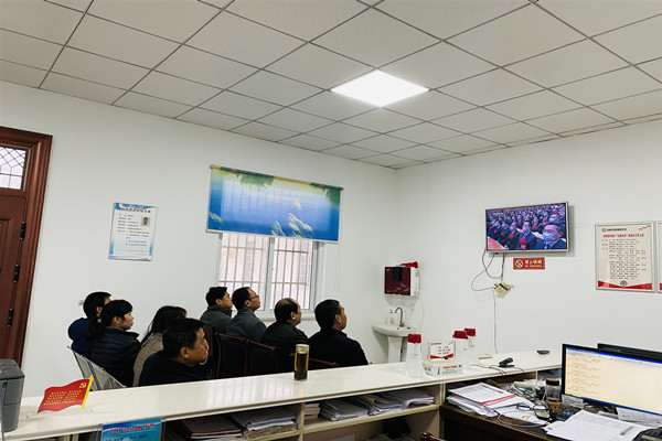 学习脱贫大会.jpg